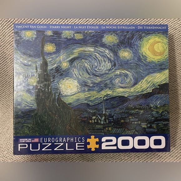 Starry Night Puzzle - 2000 Pieces - Picture 1 of 9